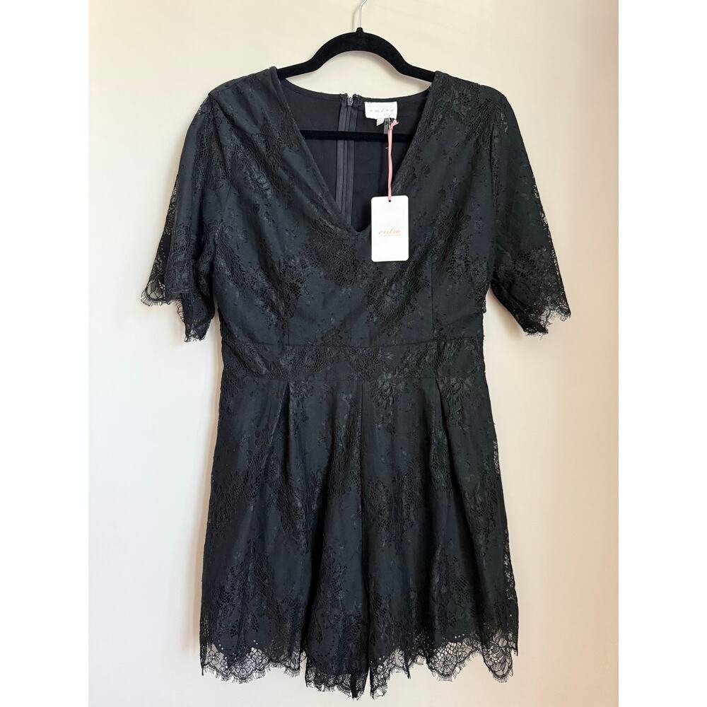 NWT Entro Black Lace Shorts Romper Sz L Whimsigoth Dark Romantic Eyelash Lace